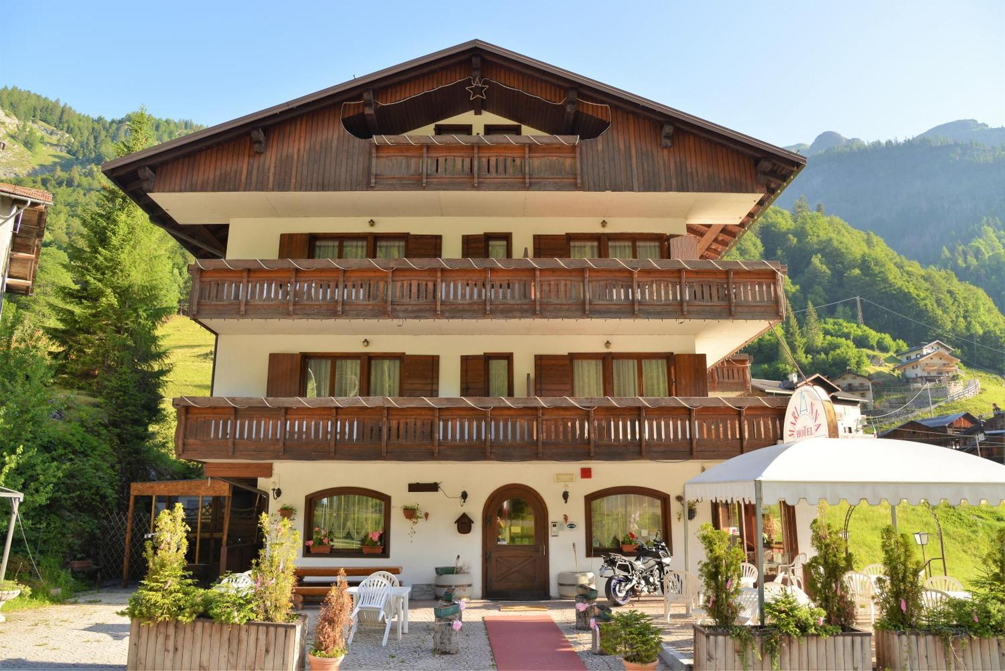 Hotel Marianna Rocca Pietore Extérieur photo